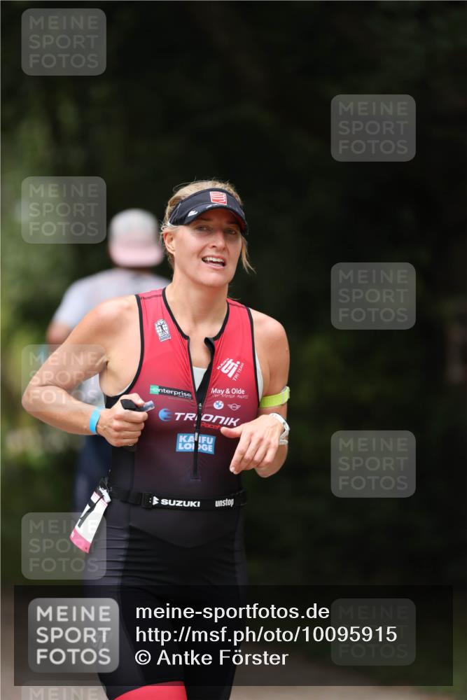 30.08.2026 - Elbe Triathlon Hamburg Antke Förster http://msf.ph/oto/10095915 30.08.2026 10:08:33 Laufen  meine-sportfotos.de