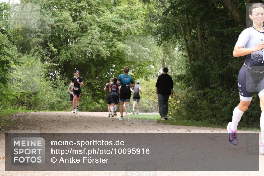 30.08.2026 - Elbe Triathlon Hamburg Antke Förster http://msf.ph/oto/10095916 30.08.2026 10:13:21 Laufen  meine-sportfotos.de