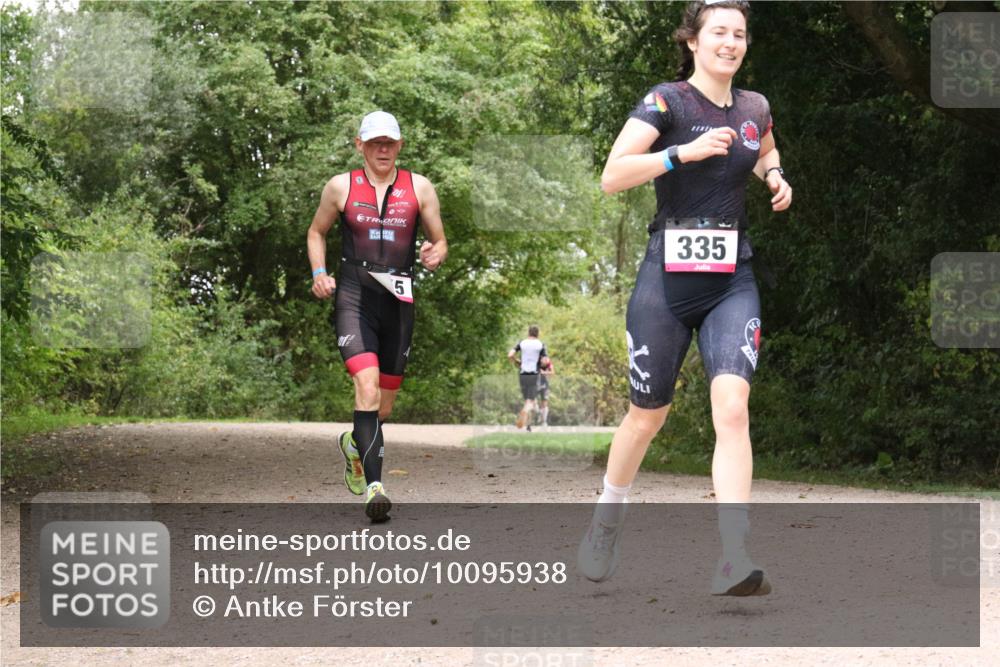 30.08.2026 - Elbe Triathlon Hamburg Antke Förster http://msf.ph/oto/10095938 30.08.2026 10:13:44 Laufen 335 meine-sportfotos.de