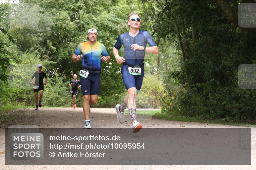 30.08.2026 - Elbe Triathlon Hamburg Antke Förster http://msf.ph/oto/10095954 30.08.2026 10:14:01 Laufen 375, 485, 502 meine-sportfotos.de