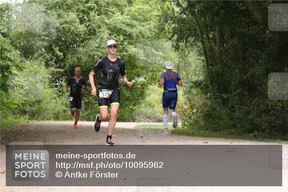 30.08.2026 - Elbe Triathlon Hamburg Antke Förster http://msf.ph/oto/10095962 30.08.2026 10:14:04 Laufen 375 meine-sportfotos.de