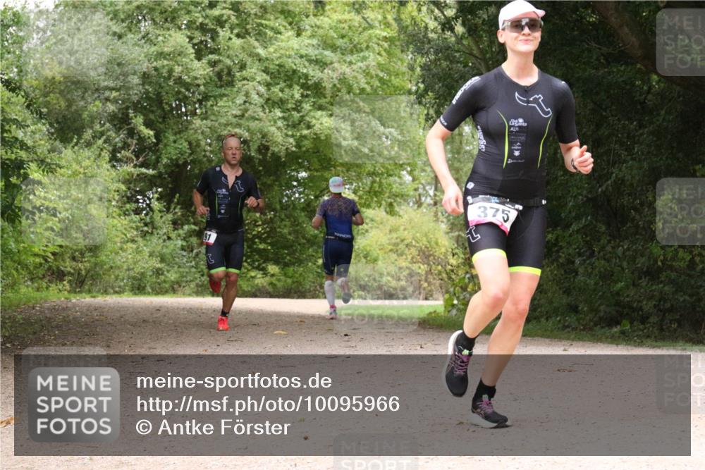 30.08.2026 - Elbe Triathlon Hamburg Antke Förster http://msf.ph/oto/10095966 30.08.2026 10:14:06 Laufen 375 meine-sportfotos.de