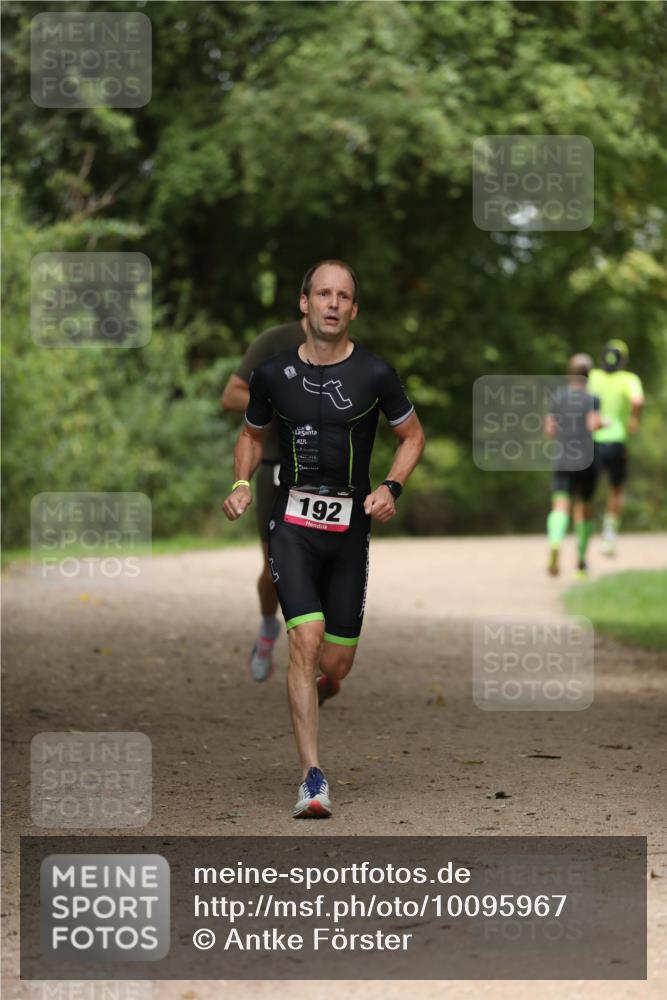 30.08.2026 - Elbe Triathlon Hamburg Antke Förster http://msf.ph/oto/10095967 30.08.2026 10:09:47 Laufen 192 meine-sportfotos.de