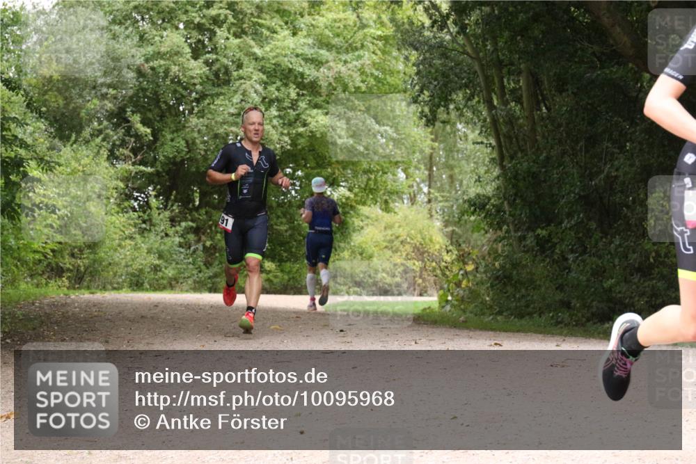 30.08.2026 - Elbe Triathlon Hamburg Antke Förster http://msf.ph/oto/10095968 30.08.2026 10:14:06 Laufen 91 meine-sportfotos.de