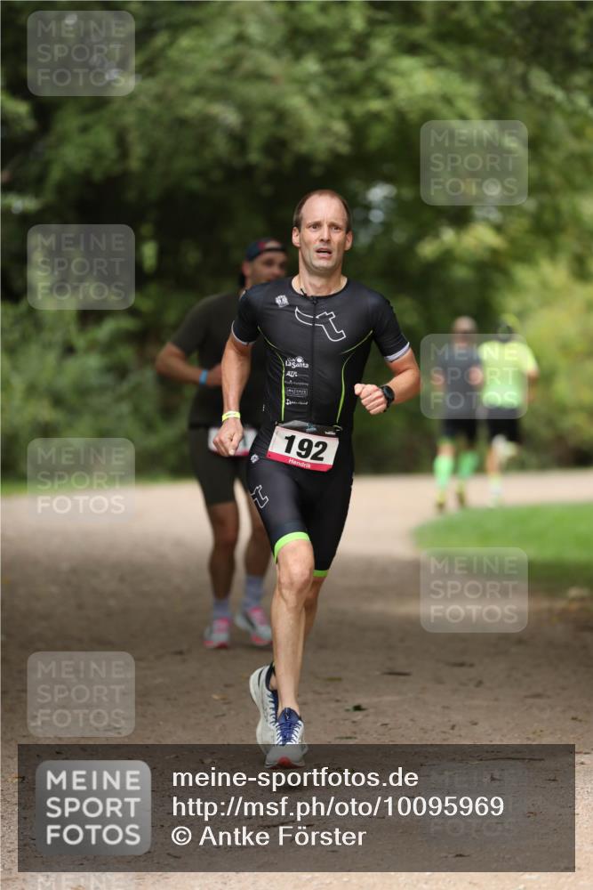 30.08.2026 - Elbe Triathlon Hamburg Antke Förster http://msf.ph/oto/10095969 30.08.2026 10:09:47 Laufen 192 meine-sportfotos.de