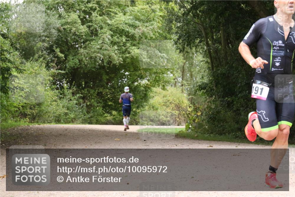 30.08.2026 - Elbe Triathlon Hamburg Antke Förster http://msf.ph/oto/10095972 30.08.2026 10:14:09 Laufen 191 meine-sportfotos.de