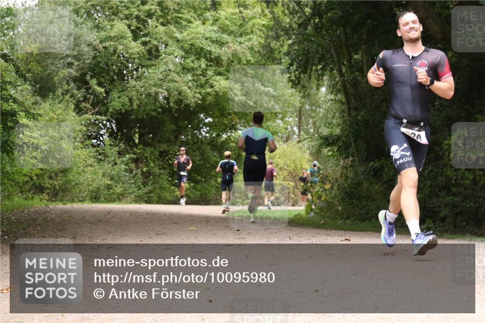 30.08.2026 - Elbe Triathlon Hamburg Antke Förster http://msf.ph/oto/10095980 30.08.2026 10:14:59 Laufen 20 meine-sportfotos.de