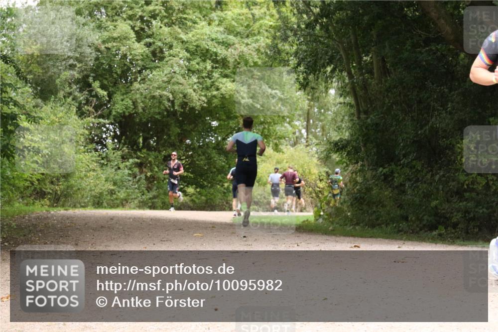 30.08.2026 - Elbe Triathlon Hamburg Antke Förster http://msf.ph/oto/10095982 30.08.2026 10:14:59 Laufen  meine-sportfotos.de