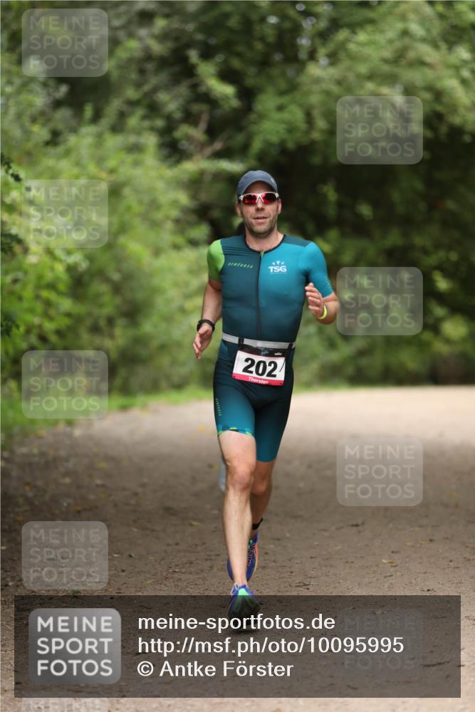 30.08.2026 - Elbe Triathlon Hamburg Antke Förster http://msf.ph/oto/10095995 30.08.2026 10:10:16 Laufen 202 meine-sportfotos.de