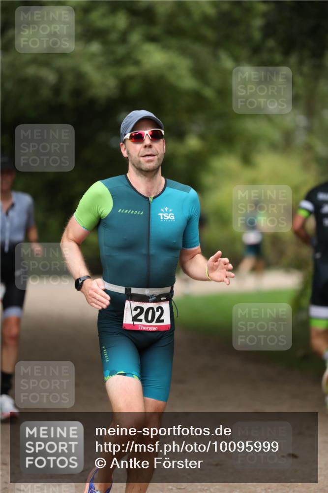 30.08.2026 - Elbe Triathlon Hamburg Antke Förster http://msf.ph/oto/10095999 30.08.2026 10:10:17 Laufen 202 meine-sportfotos.de