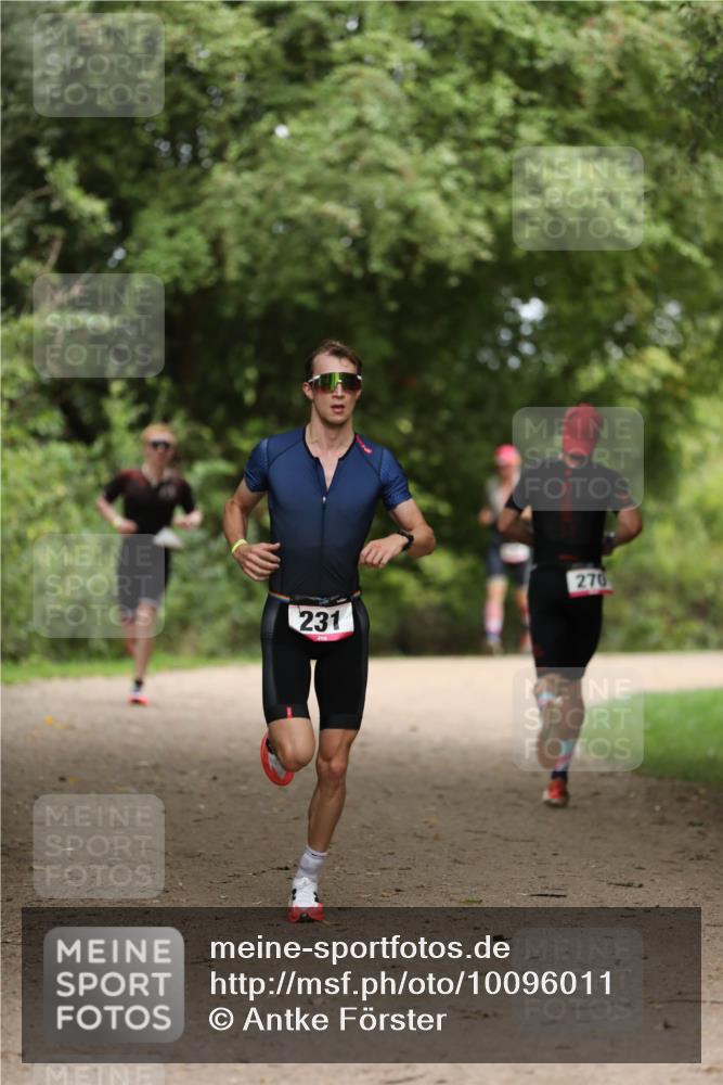 30.08.2026 - Elbe Triathlon Hamburg Antke Förster http://msf.ph/oto/10096011 30.08.2026 10:10:39 Laufen 231, 270 meine-sportfotos.de