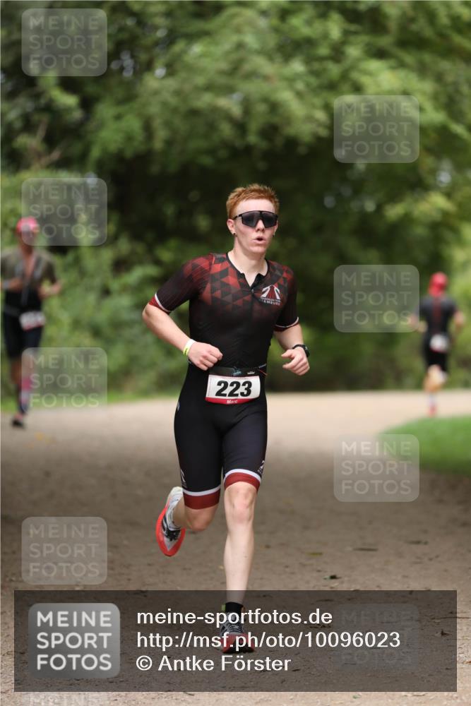 30.08.2026 - Elbe Triathlon Hamburg Antke Förster http://msf.ph/oto/10096023 30.08.2026 10:10:45 Laufen 223 meine-sportfotos.de