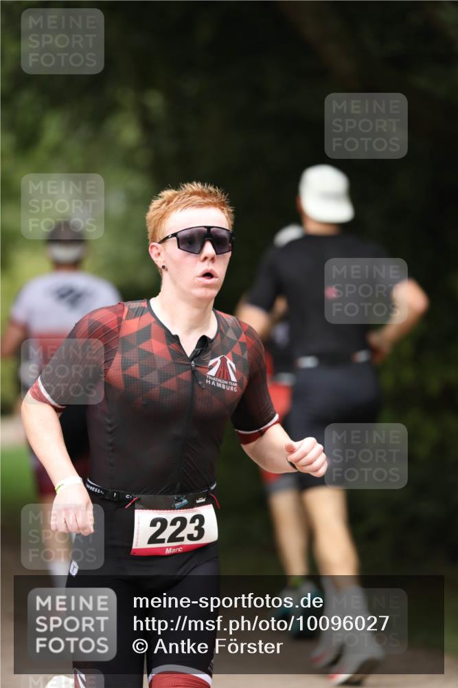 30.08.2026 - Elbe Triathlon Hamburg Antke Förster http://msf.ph/oto/10096027 30.08.2026 10:10:46 Laufen 223 meine-sportfotos.de