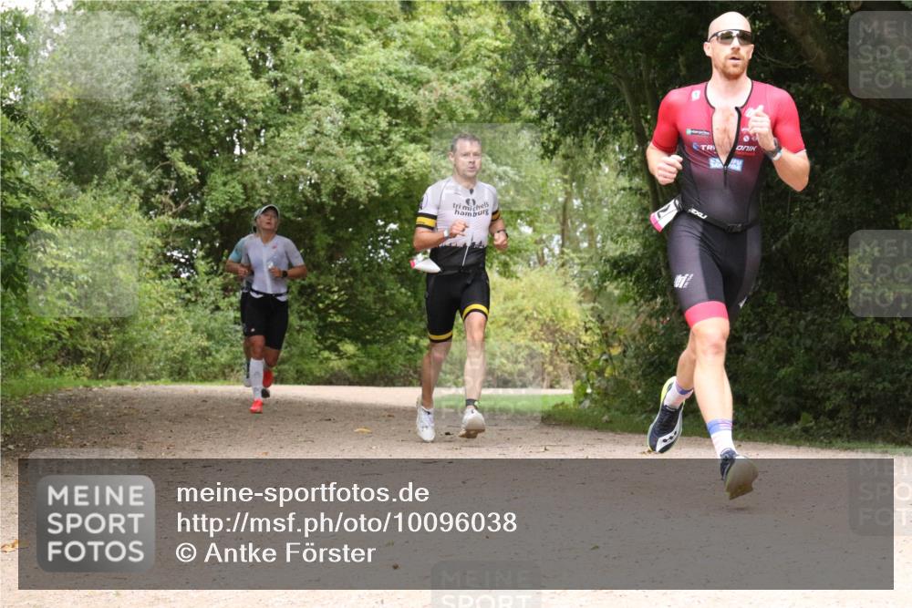 30.08.2026 - Elbe Triathlon Hamburg Antke Förster http://msf.ph/oto/10096038 30.08.2026 10:15:36 Laufen  meine-sportfotos.de
