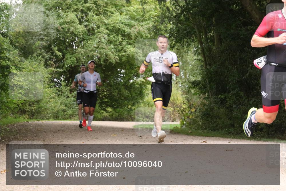 30.08.2026 - Elbe Triathlon Hamburg Antke Förster http://msf.ph/oto/10096040 30.08.2026 10:15:37 Laufen  meine-sportfotos.de
