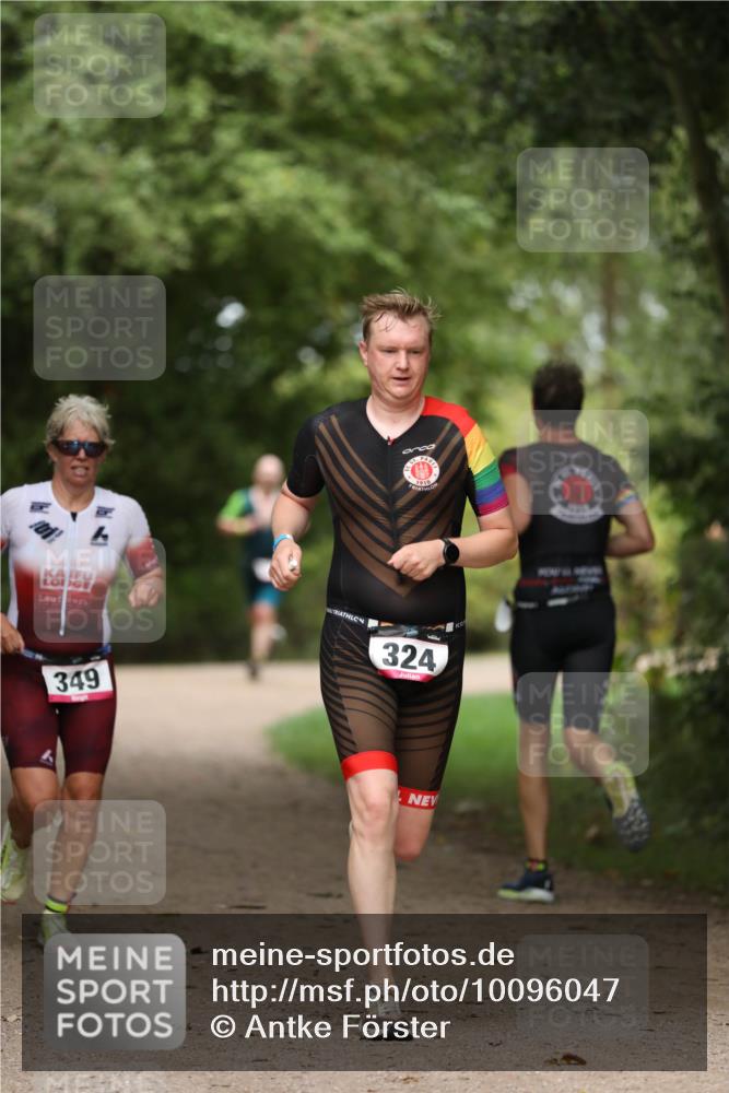 30.08.2026 - Elbe Triathlon Hamburg Antke Förster http://msf.ph/oto/10096047 30.08.2026 10:11:00 Laufen 349, 1910, 324 meine-sportfotos.de