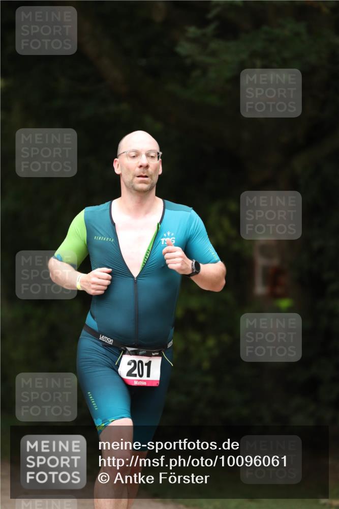 30.08.2026 - Elbe Triathlon Hamburg Antke Förster http://msf.ph/oto/10096061 30.08.2026 10:11:11 Laufen 201 meine-sportfotos.de