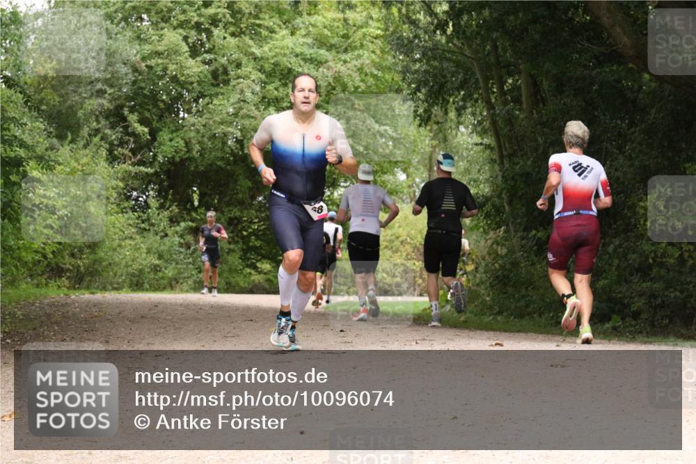 30.08.2026 - Elbe Triathlon Hamburg Antke Förster http://msf.ph/oto/10096074 30.08.2026 10:16:02 Laufen 8 meine-sportfotos.de