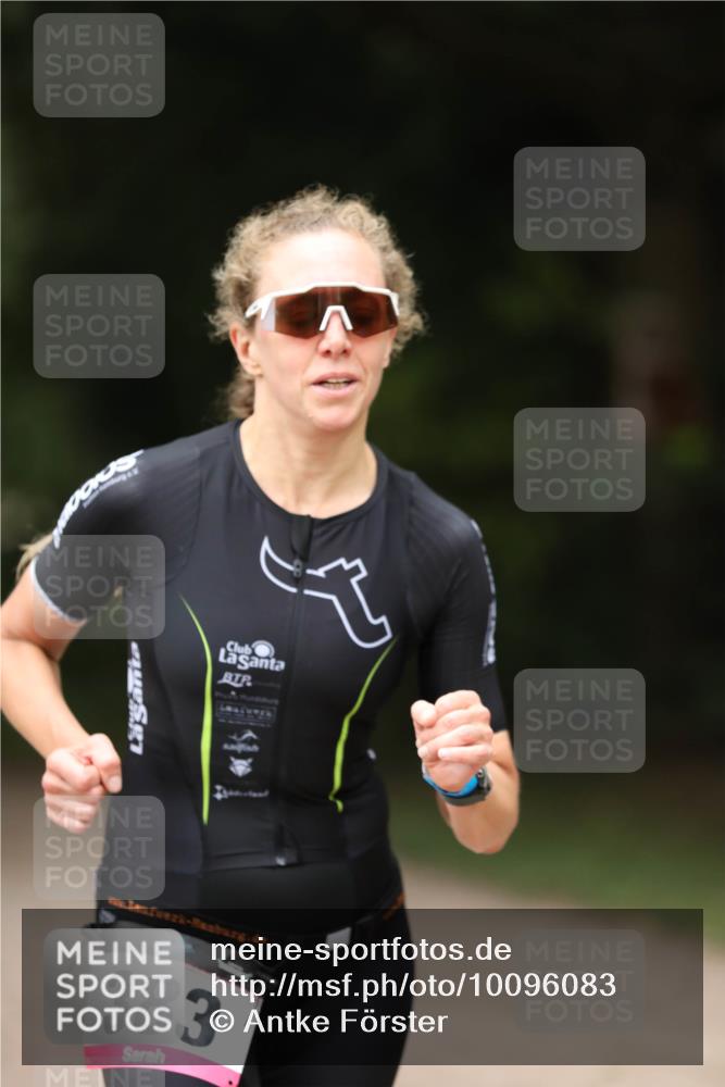 30.08.2026 - Elbe Triathlon Hamburg Antke Förster http://msf.ph/oto/10096083 30.08.2026 10:11:22 Laufen 383 meine-sportfotos.de