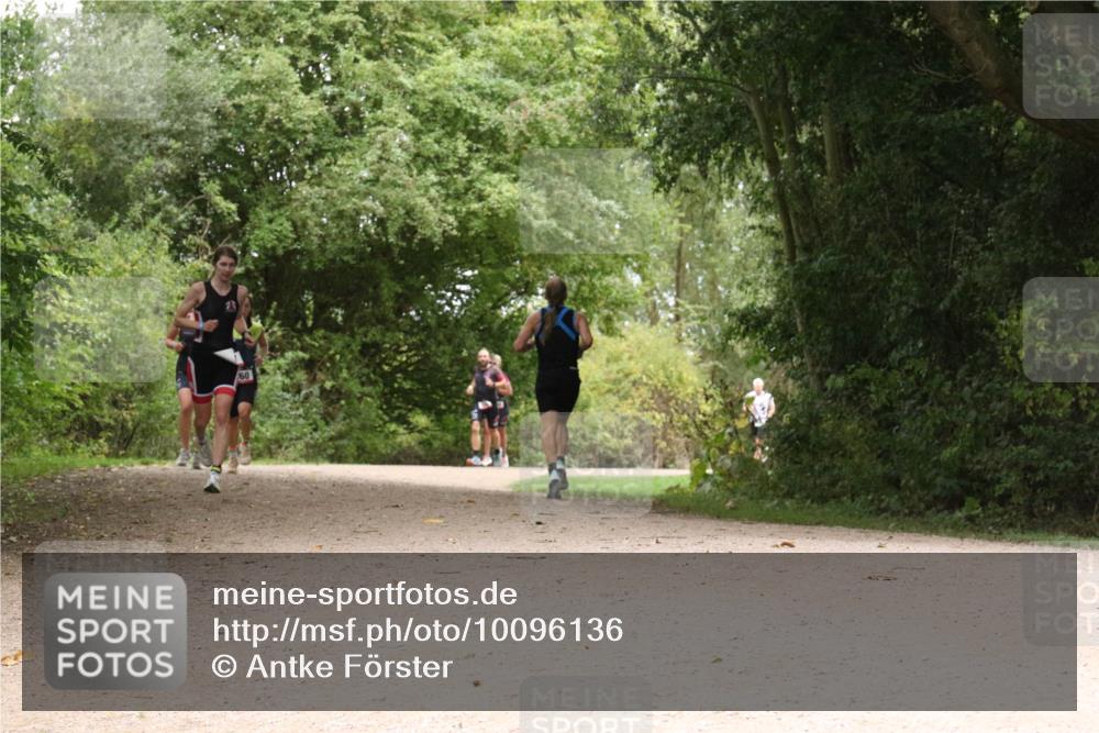 30.08.2026 - Elbe Triathlon Hamburg Antke Förster http://msf.ph/oto/10096136 30.08.2026 10:16:37 Laufen 2, 60 meine-sportfotos.de