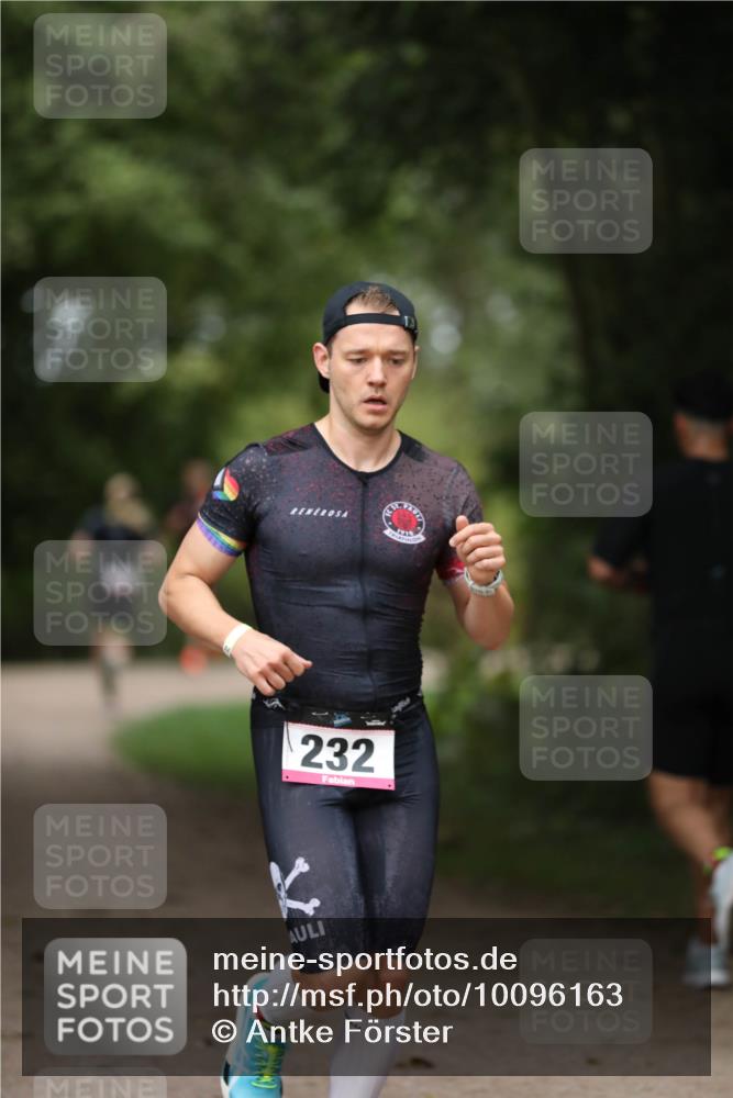 30.08.2026 - Elbe Triathlon Hamburg Antke Förster http://msf.ph/oto/10096163 30.08.2026 10:12:32 Laufen 232 meine-sportfotos.de