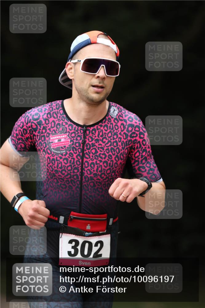 30.08.2026 - Elbe Triathlon Hamburg Antke Förster http://msf.ph/oto/10096197 30.08.2026 10:12:57 Laufen 00, 53, 33, 100, 302 meine-sportfotos.de
