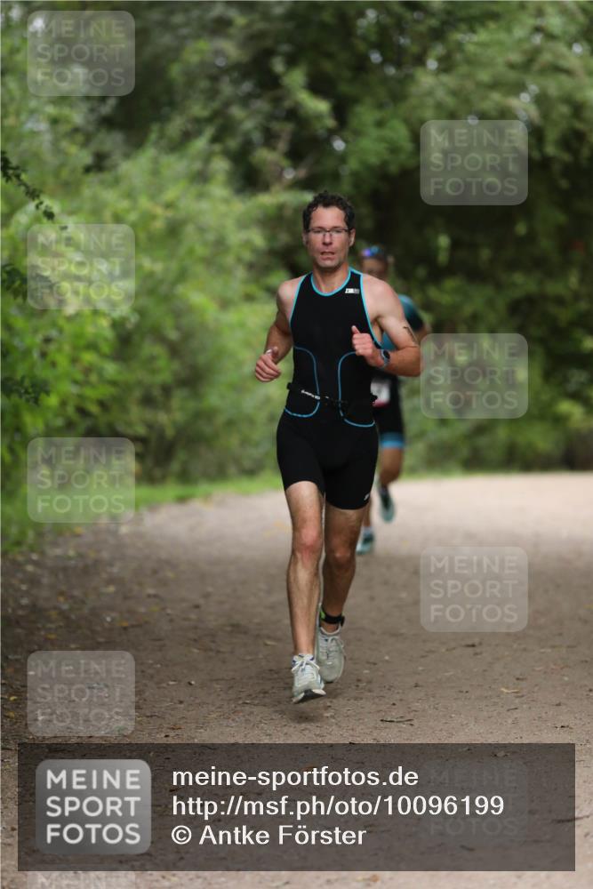 30.08.2026 - Elbe Triathlon Hamburg Antke Förster http://msf.ph/oto/10096199 30.08.2026 10:13:03 Laufen  meine-sportfotos.de