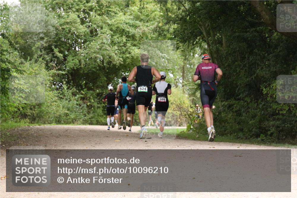 30.08.2026 - Elbe Triathlon Hamburg Antke Förster http://msf.ph/oto/10096210 30.08.2026 10:17:30 Laufen 524, 380 meine-sportfotos.de