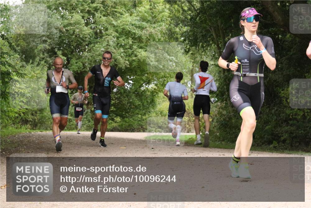 30.08.2026 - Elbe Triathlon Hamburg Antke Förster http://msf.ph/oto/10096244 30.08.2026 10:17:53 Laufen  meine-sportfotos.de