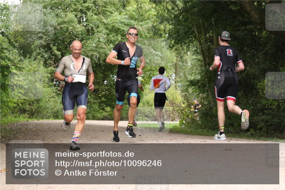 30.08.2026 - Elbe Triathlon Hamburg Antke Förster http://msf.ph/oto/10096246 30.08.2026 10:17:54 Laufen  meine-sportfotos.de