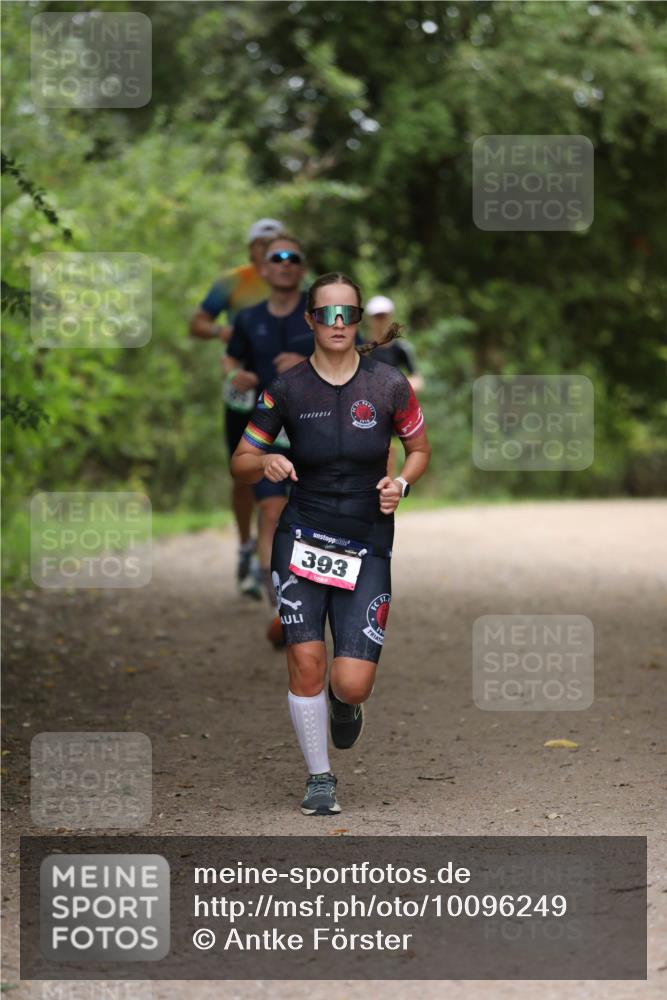 30.08.2026 - Elbe Triathlon Hamburg Antke Förster http://msf.ph/oto/10096249 30.08.2026 10:13:57 Laufen 393 meine-sportfotos.de