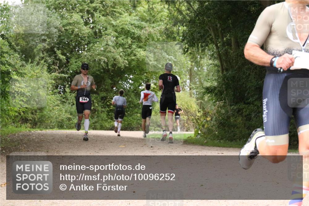 30.08.2026 - Elbe Triathlon Hamburg Antke Förster http://msf.ph/oto/10096252 30.08.2026 10:17:56 Laufen 244 meine-sportfotos.de