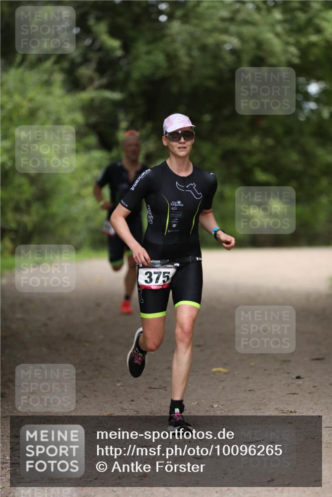 30.08.2026 - Elbe Triathlon Hamburg Antke Förster http://msf.ph/oto/10096265 30.08.2026 10:14:05 Laufen 375 meine-sportfotos.de
