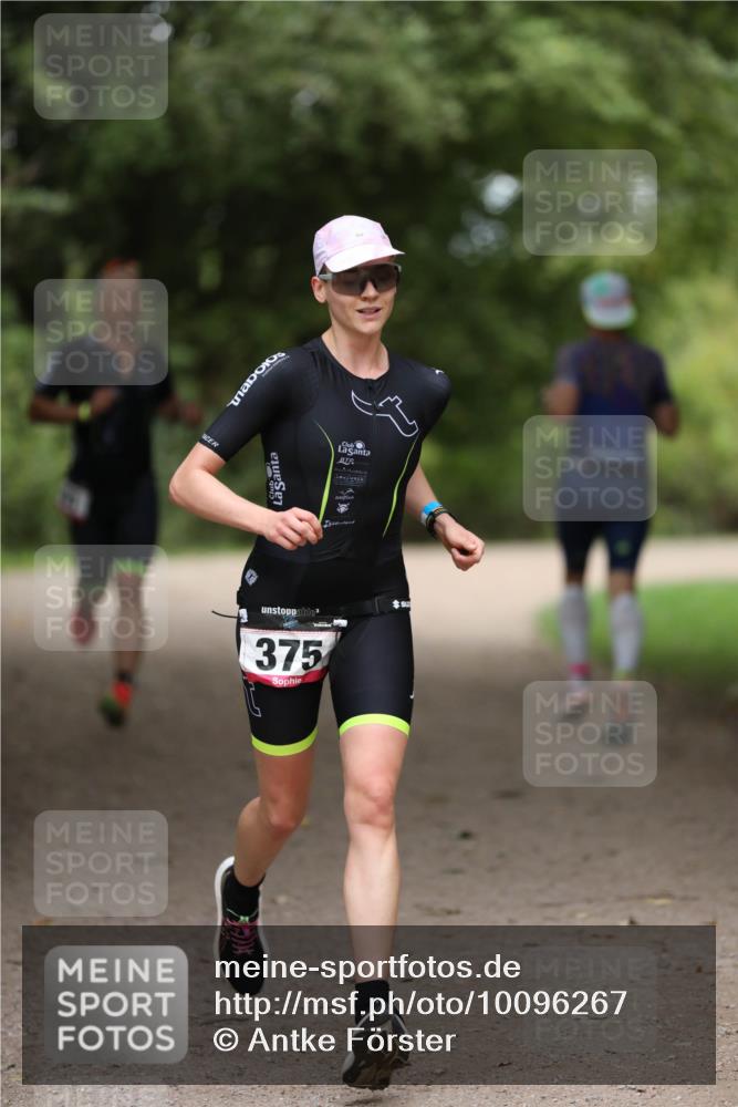 30.08.2026 - Elbe Triathlon Hamburg Antke Förster http://msf.ph/oto/10096267 30.08.2026 10:14:05 Laufen 375 meine-sportfotos.de