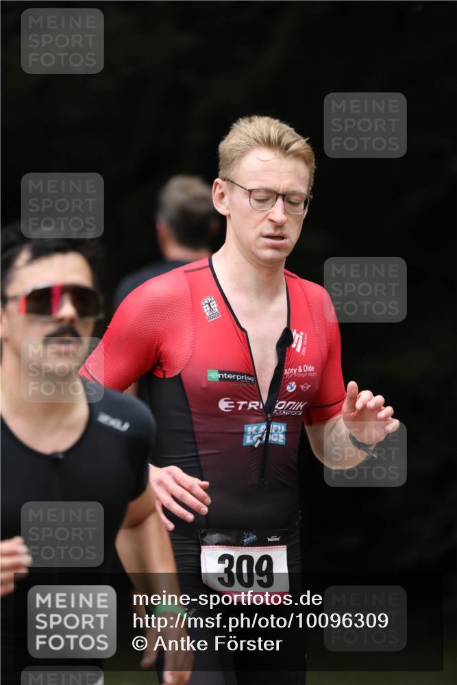 30.08.2026 - Elbe Triathlon Hamburg Antke Förster http://msf.ph/oto/10096309 30.08.2026 10:15:14 Laufen 309 meine-sportfotos.de