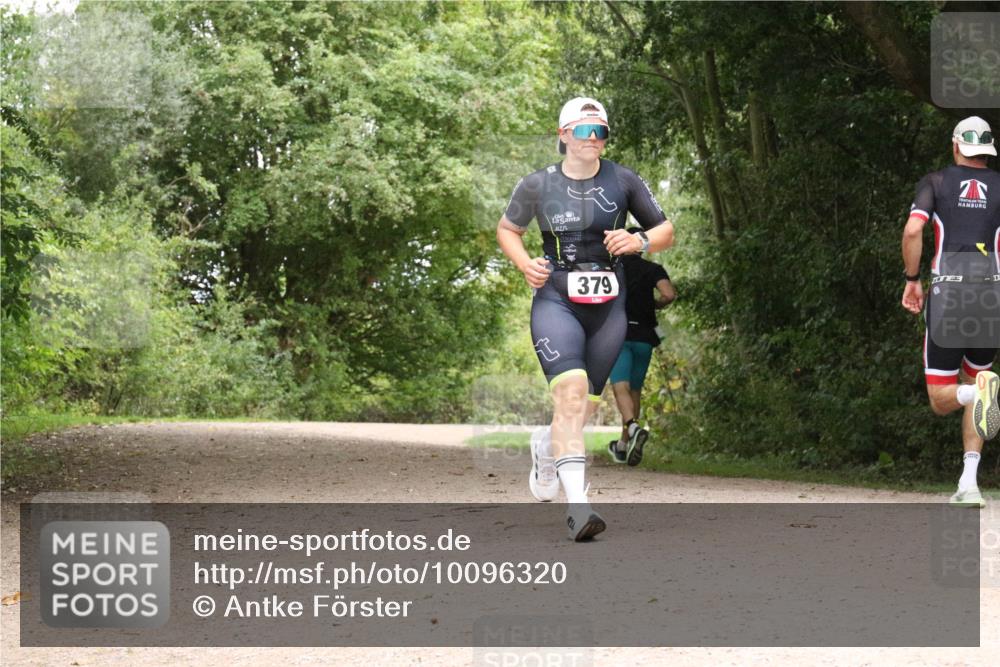 30.08.2026 - Elbe Triathlon Hamburg Antke Förster http://msf.ph/oto/10096320 30.08.2026 10:19:25 Laufen 379, 3 meine-sportfotos.de