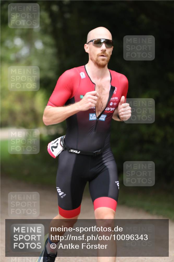 30.08.2026 - Elbe Triathlon Hamburg Antke Förster http://msf.ph/oto/10096343 30.08.2026 10:15:36 Laufen 2 meine-sportfotos.de
