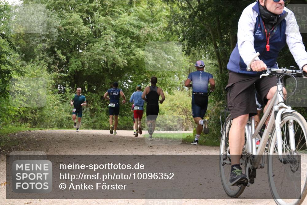 30.08.2026 - Elbe Triathlon Hamburg Antke Förster http://msf.ph/oto/10096352 30.08.2026 10:19:59 Laufen 642, 600 meine-sportfotos.de