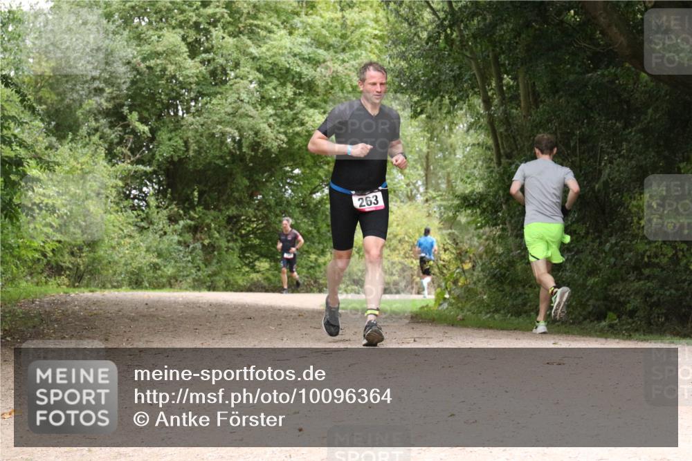 30.08.2026 - Elbe Triathlon Hamburg Antke Förster http://msf.ph/oto/10096364 30.08.2026 10:20:35 Laufen 263 meine-sportfotos.de