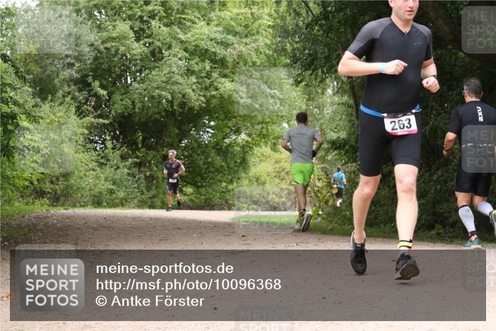 30.08.2026 - Elbe Triathlon Hamburg Antke Förster http://msf.ph/oto/10096368 30.08.2026 10:20:36 Laufen 263, 2 meine-sportfotos.de