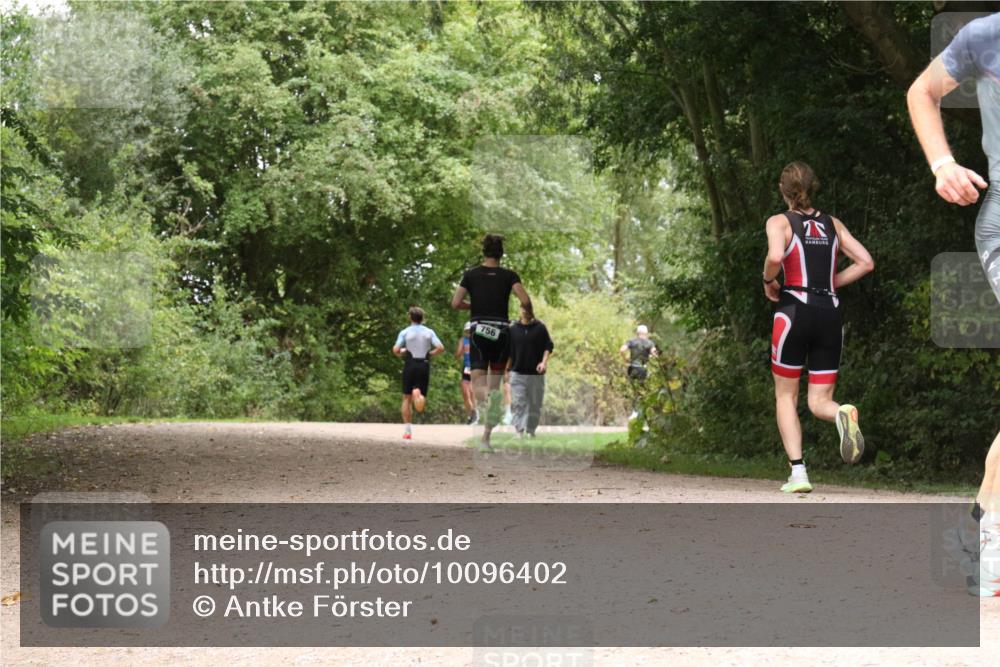 30.08.2026 - Elbe Triathlon Hamburg Antke Förster http://msf.ph/oto/10096402 30.08.2026 10:21:17 Laufen 756 meine-sportfotos.de