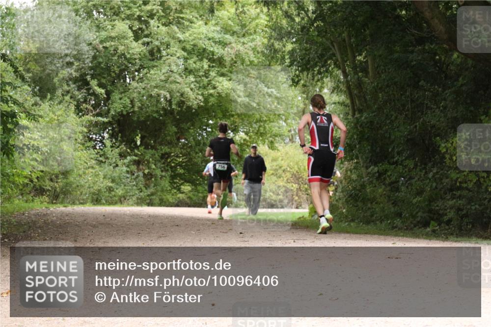 30.08.2026 - Elbe Triathlon Hamburg Antke Förster http://msf.ph/oto/10096406 30.08.2026 10:21:18 Laufen 756 meine-sportfotos.de