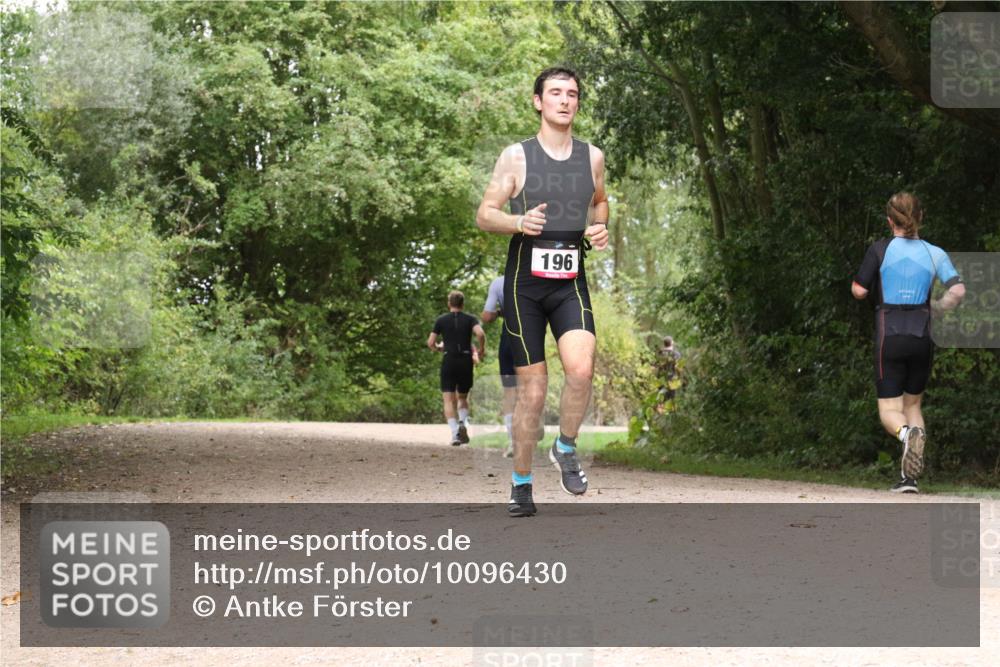 30.08.2026 - Elbe Triathlon Hamburg Antke Förster http://msf.ph/oto/10096430 30.08.2026 10:21:51 Laufen 196 meine-sportfotos.de