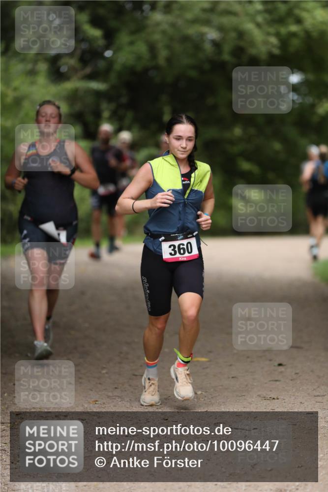 30.08.2026 - Elbe Triathlon Hamburg Antke Förster http://msf.ph/oto/10096447 30.08.2026 10:16:41 Laufen 360 meine-sportfotos.de