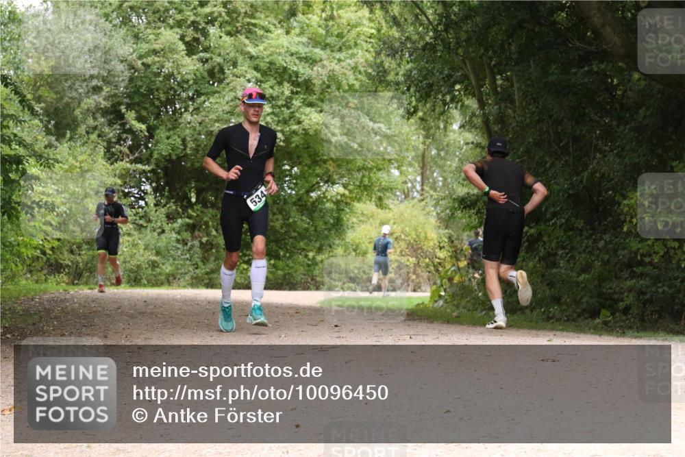 30.08.2026 - Elbe Triathlon Hamburg Antke Förster http://msf.ph/oto/10096450 30.08.2026 10:22:15 Laufen 534 meine-sportfotos.de