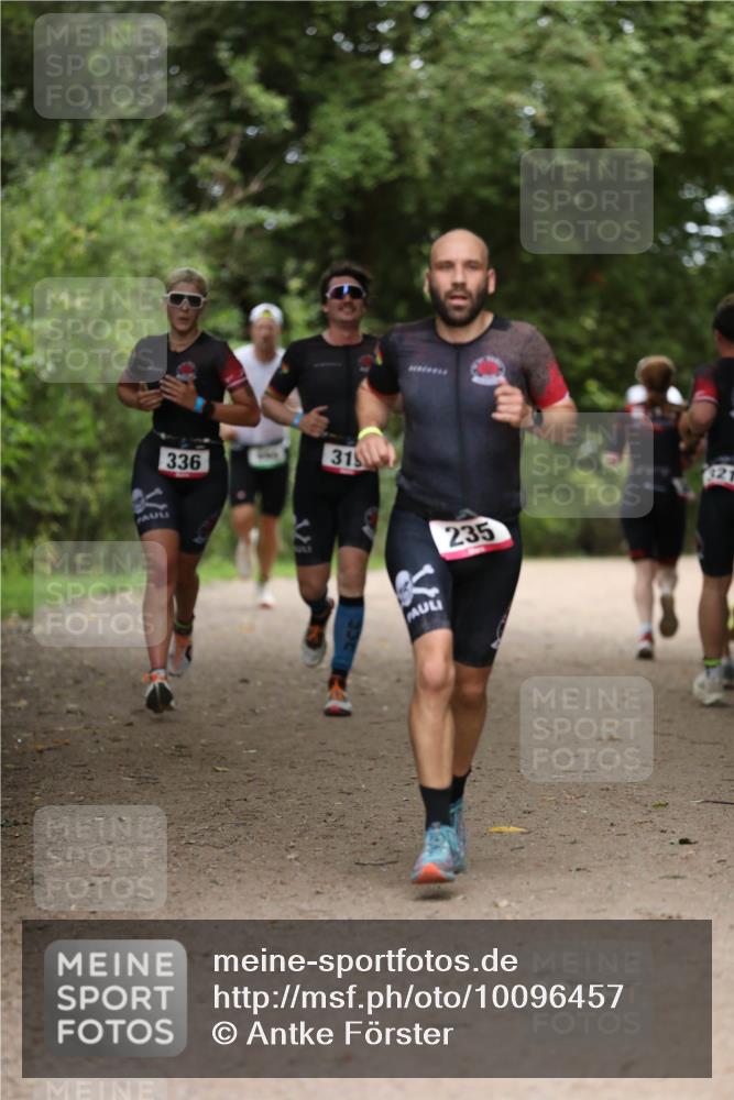30.08.2026 - Elbe Triathlon Hamburg Antke Förster http://msf.ph/oto/10096457 30.08.2026 10:16:45 Laufen 336, 315, 235 meine-sportfotos.de