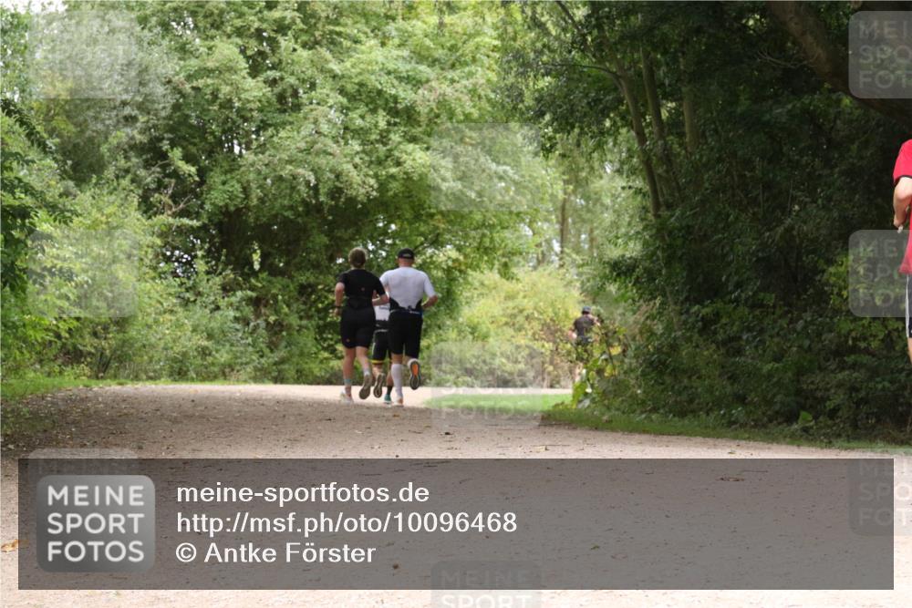 30.08.2026 - Elbe Triathlon Hamburg Antke Förster http://msf.ph/oto/10096468 30.08.2026 10:22:25 Laufen  meine-sportfotos.de