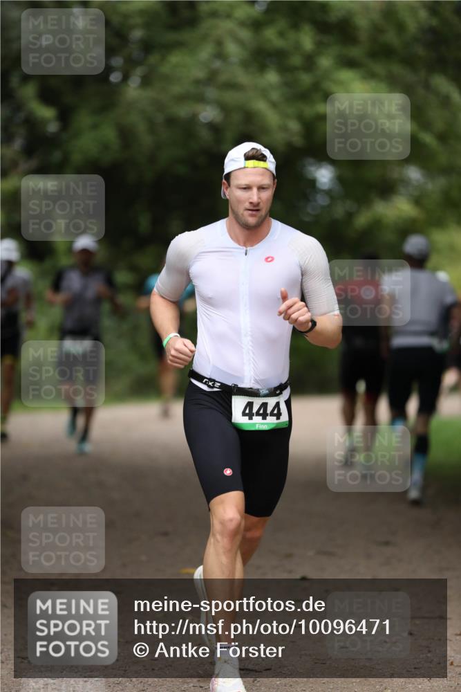 30.08.2026 - Elbe Triathlon Hamburg Antke Förster http://msf.ph/oto/10096471 30.08.2026 10:16:52 Laufen 444 meine-sportfotos.de