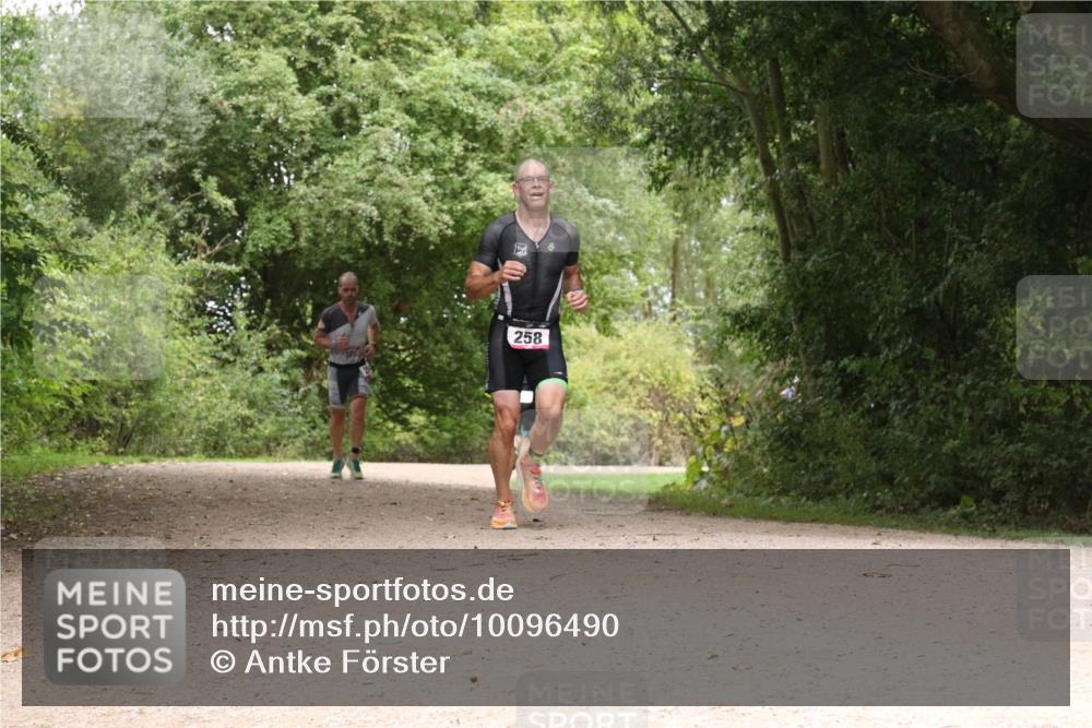 30.08.2026 - Elbe Triathlon Hamburg Antke Förster http://msf.ph/oto/10096490 30.08.2026 10:22:57 Laufen 258 meine-sportfotos.de