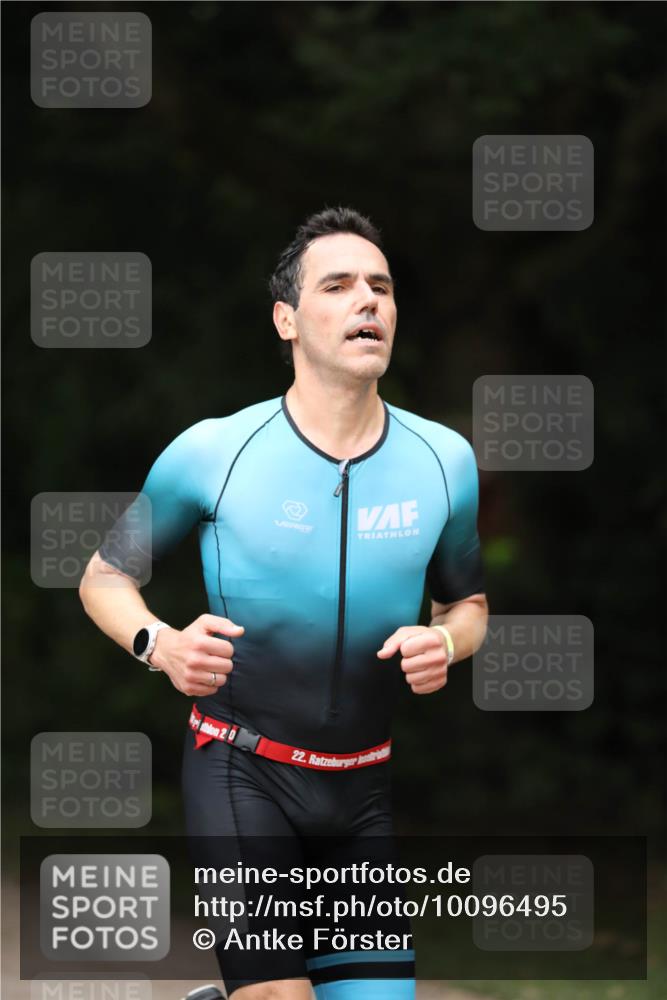 30.08.2026 - Elbe Triathlon Hamburg Antke Förster http://msf.ph/oto/10096495 30.08.2026 10:17:00 Laufen 22 meine-sportfotos.de